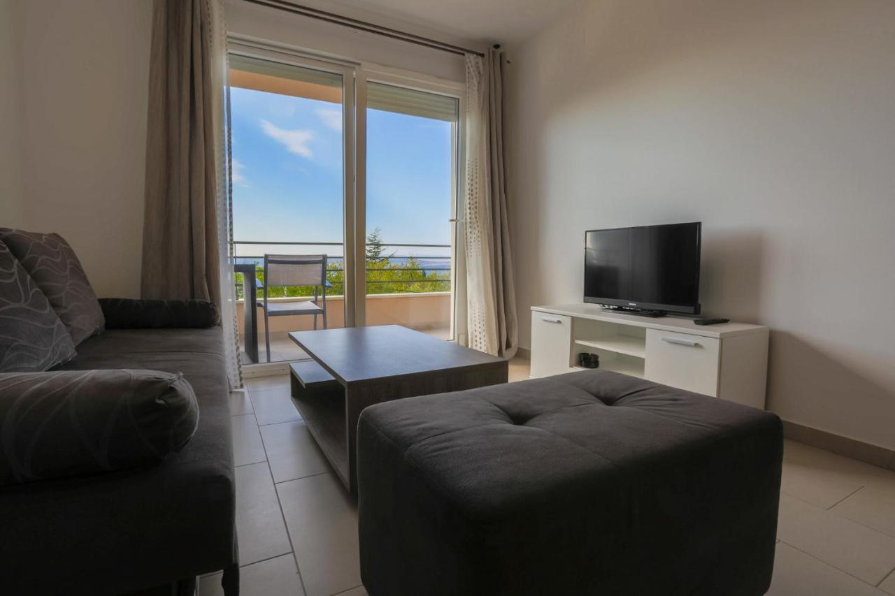 Domino Apartment Драмал Екстериор снимка